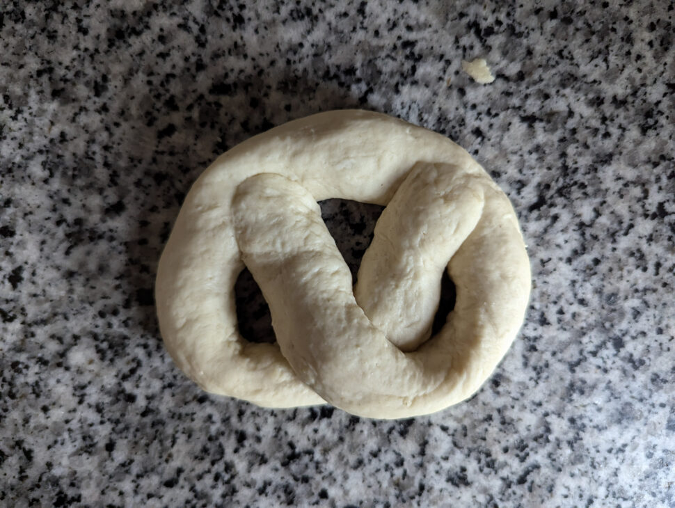 Brezel fertig geformt