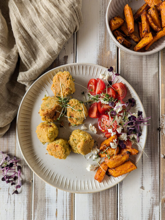 Schnelle Falafel aus Kichererbsenmehl
